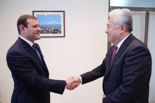 Քաղաքապետը հանդիպել է ՀՀ-ում ՉԺՀ արտակարգ և լիազոր դեսպանի հետ