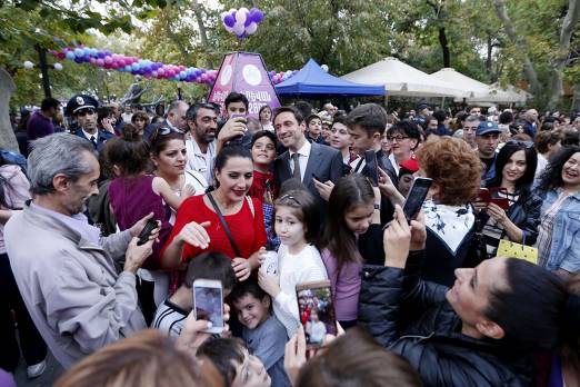 Քաղաքապետ Հայկ Մարությանը շրջել է տոնական Երևանում