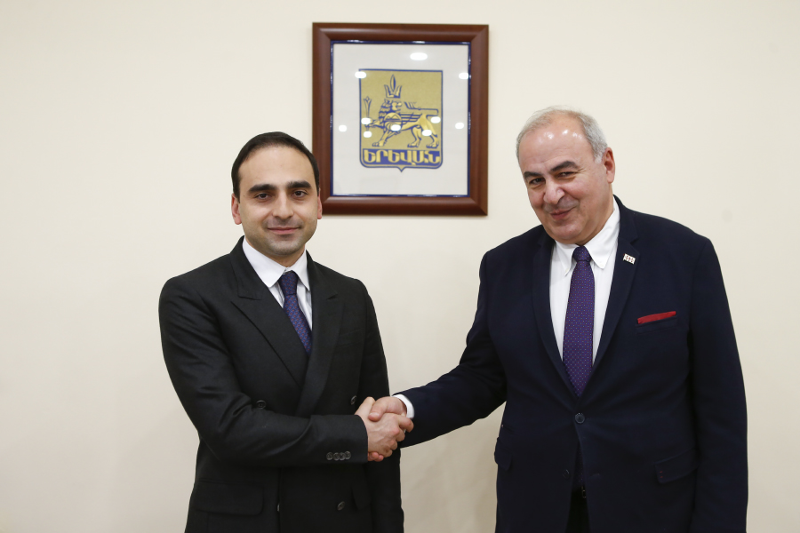 Yerevan Mayor Tigran Avinyan Receives Ambassador of Georgia to Armenia