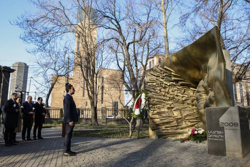 Memory tribute to victims of March 1