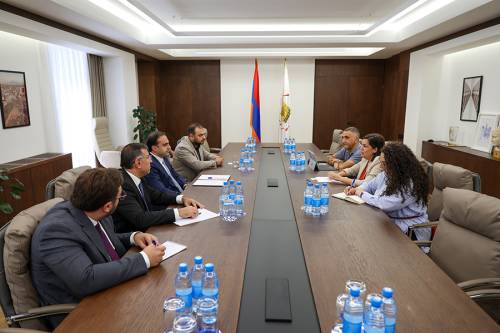 Երևանի քաղաքապետ Տիգրան Ավինյանն ընդունել է Հայաստանի Հանրապետությունում Ուրուգվայի Արևելյան Հանրապետության արտակարգ և լիազոր դեսպանին