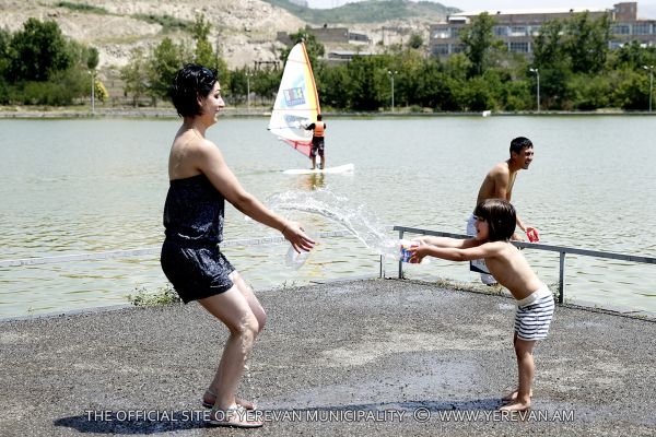 http://www.yerevan.am/uploads/media/news_gallery/0001/16/41c56fd13fa52a8cb86fc162b5fcc1c7e66436e5.jpeg