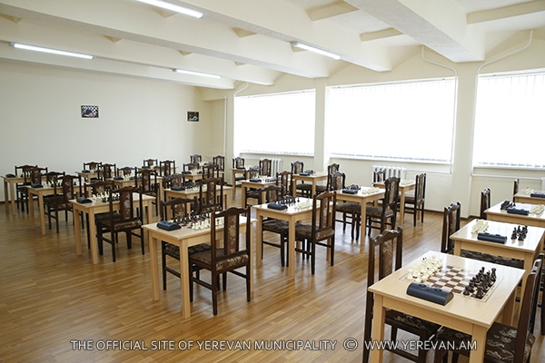 http://www.yerevan.am/uploads/media/news_gallery/0001/20/071d2109a2d9f45dade604b5e46ad64a5801ce87.jpeg