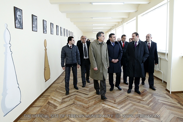 http://www.yerevan.am/uploads/media/news_gallery/0001/20/16798a0b73fefa4e715a8abcc3ba7d26dc5ae8aa.jpeg