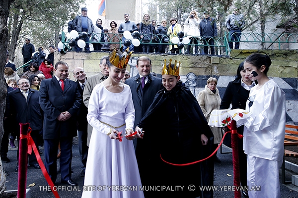 http://www.yerevan.am/uploads/media/news_gallery/0001/20/6f8ca50eb52136866a6a529059f5abbbe56d33ea.jpeg