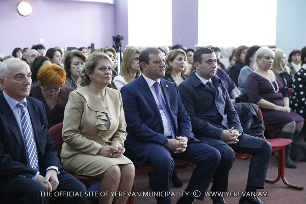 http://www.yerevan.am/uploads/media/news_gallery/0001/20/8fe295f11c33b212dc1952fb73b32b83b5493e40.jpeg