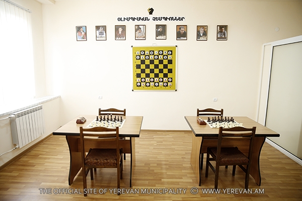 http://www.yerevan.am/uploads/media/news_gallery/0001/20/c2e0a8b821722a776071ea82a831d58c0cb1d945.jpeg