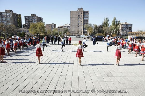 http://www.yerevan.am/uploads/media/news_gallery/0001/20/d9ed482890d4b965f40b58757ce578d13386ca9e.jpeg