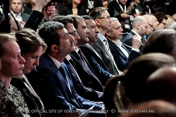 http://www.yerevan.am/uploads/media/news_gallery/0001/21/82e8ea65ff14695be0b09f696ec77e79a507383a.jpeg