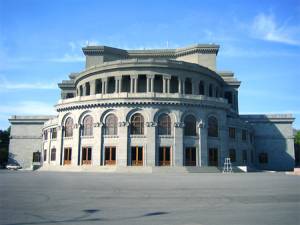 Национальный Академический театр оперы и балета им. Ал.Спендиаряна