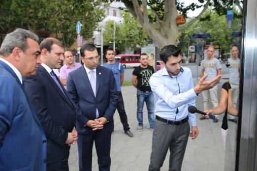 Ինտերակտիվ տեղեկատվական նոր ցուցատախտակ Երևանում