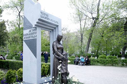 Մայրաքաղաքում բացվել է պաշարված Լենինգրադի երեխաներին նվիրված հուշարձանը
