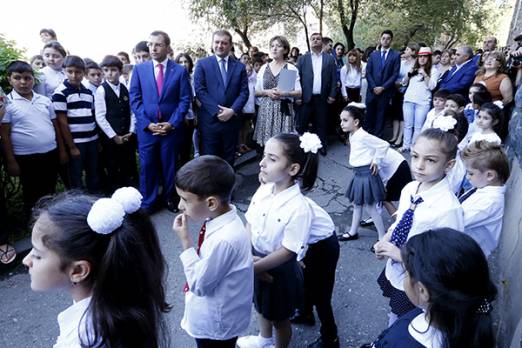 Բացվել է Հակոբ Կոջոյանի դիմաքանդակը