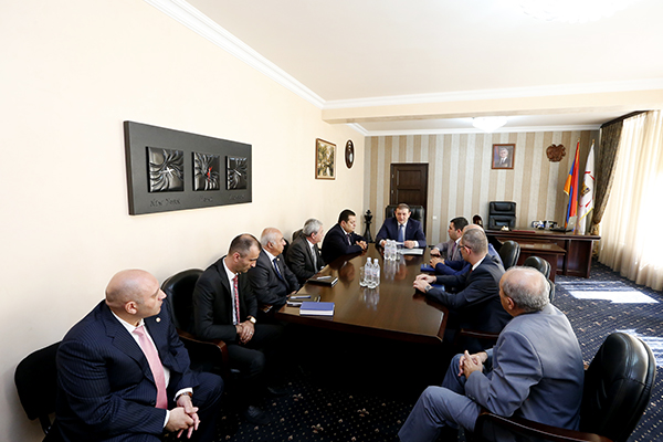 Mayor Taron Margaryan introduced the new leader of Kanaker-Zeytun administrative district