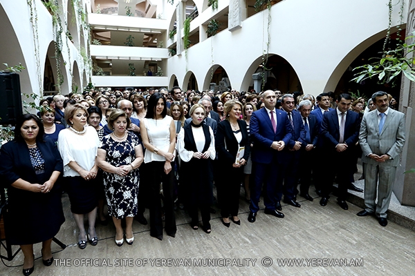 Mayor Taron Margaryan hosted the representatives of the sphere of culture and education and the employees of the system of libraries