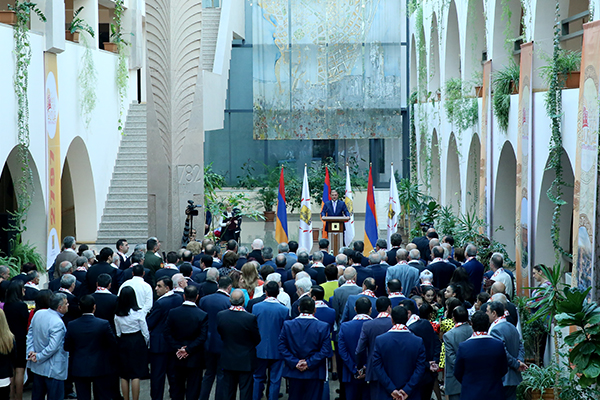 Taron Margaryan expressed his gratitude to the persons contributed to the development of the capital