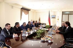A meeting with the mayors of some German cities