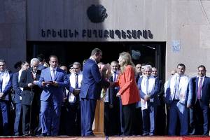 “Yervand Yerznkyan, Raisa Mkrtchyan, Ruben Matevosyan and Arthur Abraham were awarded with the title of “Honorary Citizen of Yerevan”