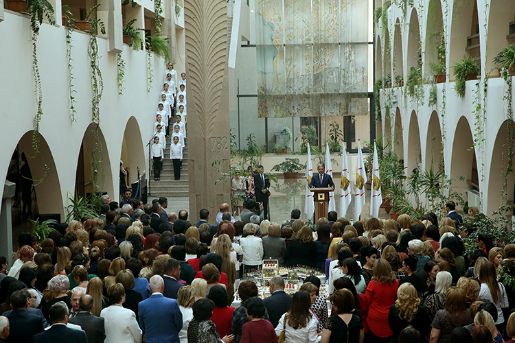 Mayor Taron Margaryan hosts the representatives of the sphere of education and employees of library system