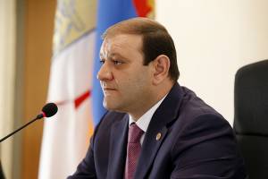 Yerevan Council of Elders confirms draft decisions on awarding the title of Honorary Citizen of Yerevan to Arthur Aleksanyan, Mihran Harutyunyan, Rafael Kotanjyan and Sarah Yesayan