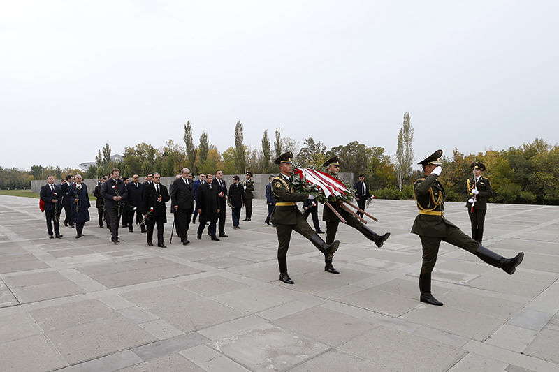 Prince and Grand Master of the Sovereign Military Order of Malta Fra Matthew Festing rendered the memory tribute to the victims of Armenian Genocide