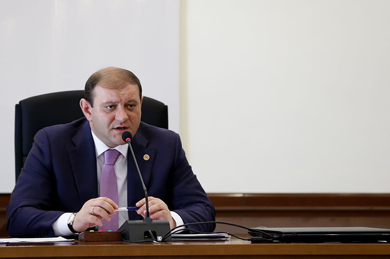 Taron Margaryan: Lessees of underground crossings are obliged to put their areas to proper form
