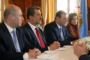 Yerevan Mayor Taron Margaryan meets with the Mayor of Riga