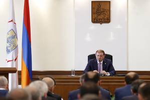 Taron Margaryan: We must find alternative solutions for yard areas construction