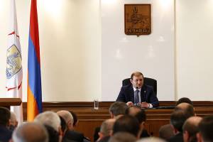 Участок Нубарашенского шоссе, длиною в 5 км, обеспечен наружным освещением