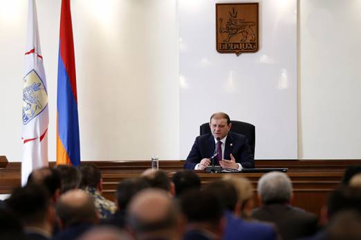 Ապրիլի 28-ին կկազմակերպվի երևանաբնակ զինծառայողների ծնողների հերթական այցը սահմանամերձ զորամասեր