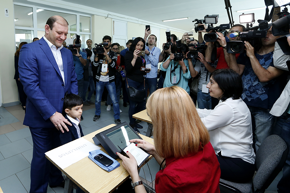 Yerevan Mayor Taron Margaryan voted for Yerevan's tomorrow and wellbeing future of Yerevanians