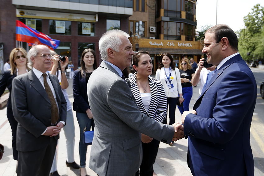 Mayor Taron Margaryan was present at the ceremony of opening the information exposition dedicated to Europe Day