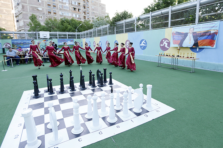 Mayor Taron Margaryan awards winners of citywide memorial chess tournament