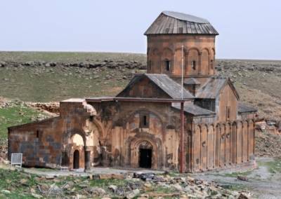 «Հայաստանի 12 մայրաքաղաքներ» թեմատիկ այգու կառուցման ներդրումային նախագիծ