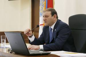 Совет старейшин Еревана утвердил проекты  решений о  присвоении звания «Почётный гражданин Еревана» Артавазду Пелешяну, Наре Шлепчян, Размику Давояну и Ральфу  Йирикяну