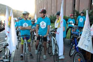 Traditional festive events-cycling race and marathon