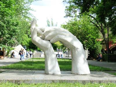 Les mains d'amitié