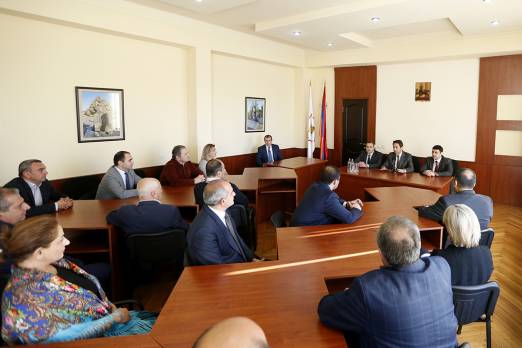 Երևանի քաղաքապետ Հայկ Մարությանը Մալաթիա-Սեբաստիա վարչական շրջանի աշխատակազմին է ներկայացրել նորանշանակ ղեկավարին