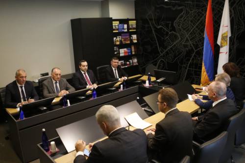 Levon Hovhannisyan Meets Delegation of Mogilev Oblast of Belarus