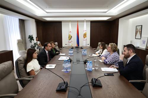 Երևանի քաղաքապետ Տիգրան Ավինյանն ընդունել է Հայաստանի Հանրապետությունում Միացյալ Թագավորության արտակարգ և լիազոր դեսպանին