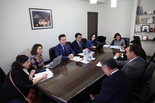 Երևանի փոխքաղաքապետ Սարգիս Մադաթյանն ընդունել է Լիոնի մետրոպոլիայի փոխնախագահների գլխավորած պատվիրակությանը