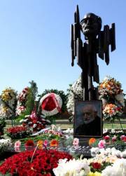 A tribute to the memory of Sos Sargsyan