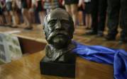 The portrait sculpture of William Saroyan-to the school named after the writer