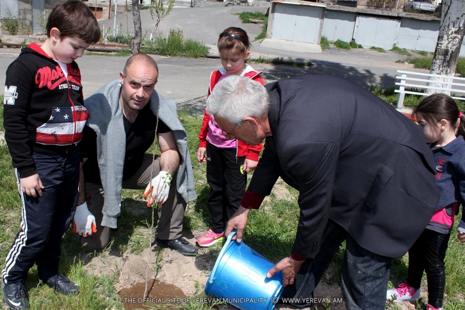 https://www.yerevan.am/uploads/media/news_gallery/0001/27/eeff88e966e23ae117120eca444a32ad09829cf5.jpeg
