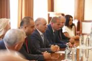 Երևանի քաղաքապետ Տարոն Մարգարյանը հանդիպել է Ստեփանակերտի գործընկերոջ հետ