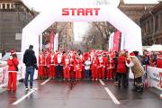 «Վազիր և օգնիր». Երևանում անցկացվել է Ձմեռ պապերի Ամանորի բարեգործական վազքարշավը