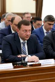 Տարոն Մարգարյան. &laquo;Հանրությանը պետք է տեղեկացնել, թե ով և ինչի համար է պատասխանատու և ով պետք է պատասխան տա քաղաքացիների համար ստեղծված անհարմարությունների համար&raquo;