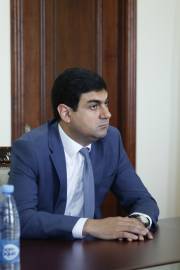 Mayor Hrachya Sargsyan introduces new head of Nor Nork district