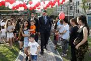 Мэр Грачья Саргсян принял участие в церемониях открытия капитально отремонтированного детского сада и благоустроенных дворовых участков