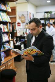 Книжный фонд общинных библиотек пополняется: мэр Еревана посетил издательства